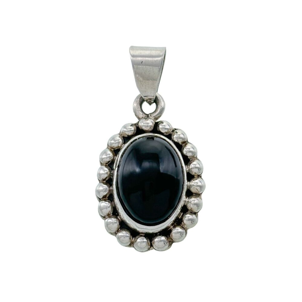 Vintage Sterling Silver 925 Beadwork Frame Oval Onyx Pendant